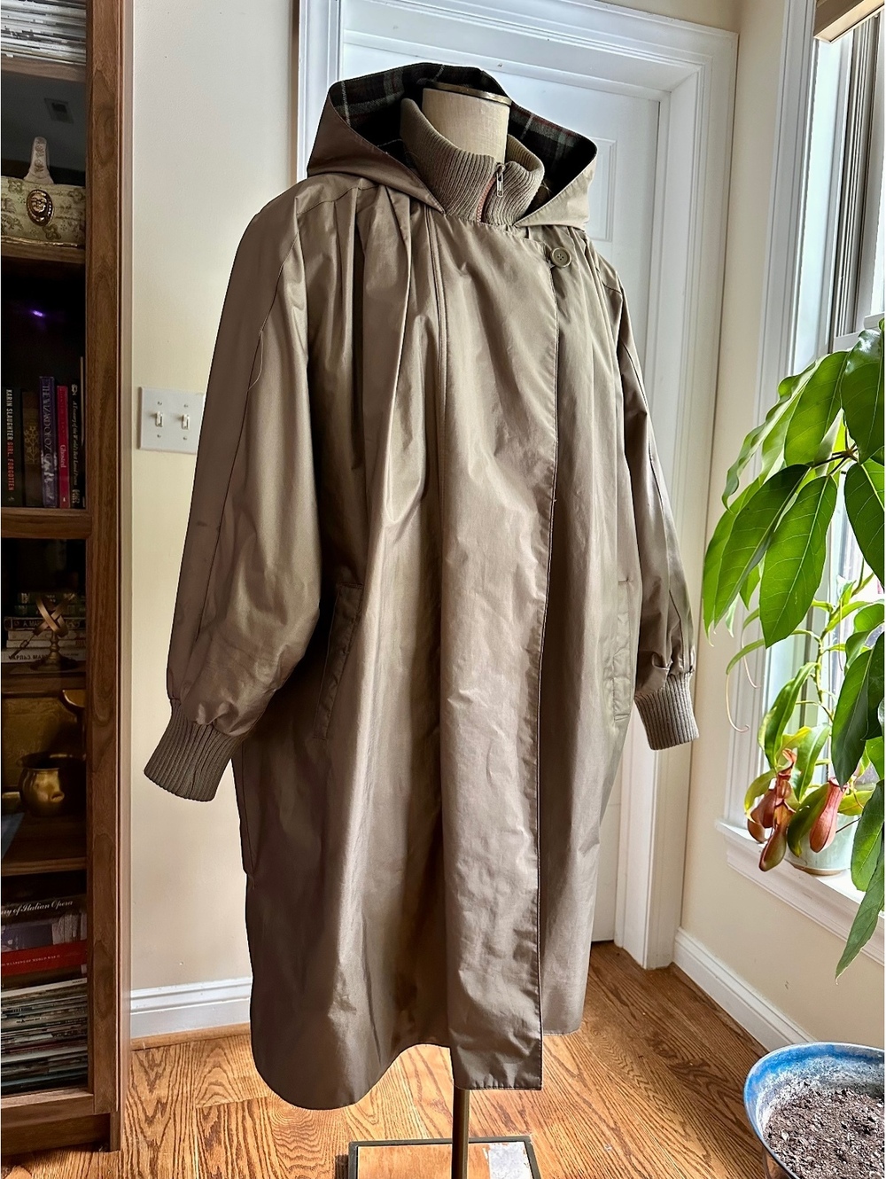 Vintage Oversized Weather Master Trench Coat /Raincoat Removable Lining Size M